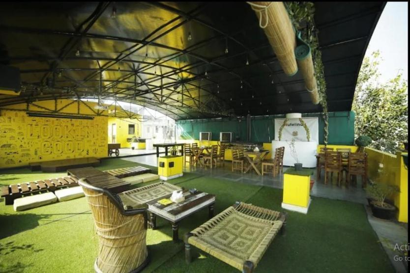 The Heistel Albergue Nueva Delhi Exterior foto